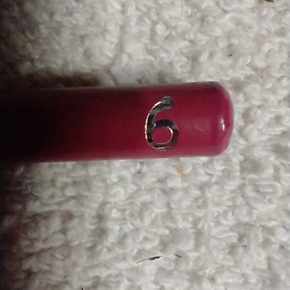 Wet n wild lip liner flirty kiss number 6 - Picture 4 of 4